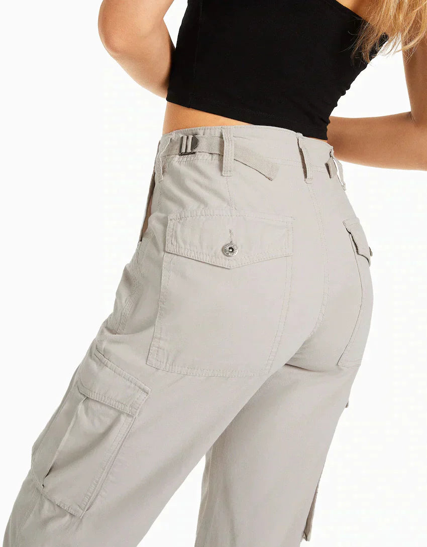 Calça Cargo Feminina - Afine e Modele o Seu Corpo