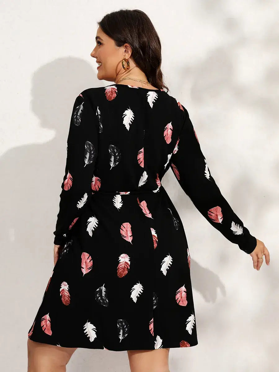 Vestido Curto Harmonie - Plus Size