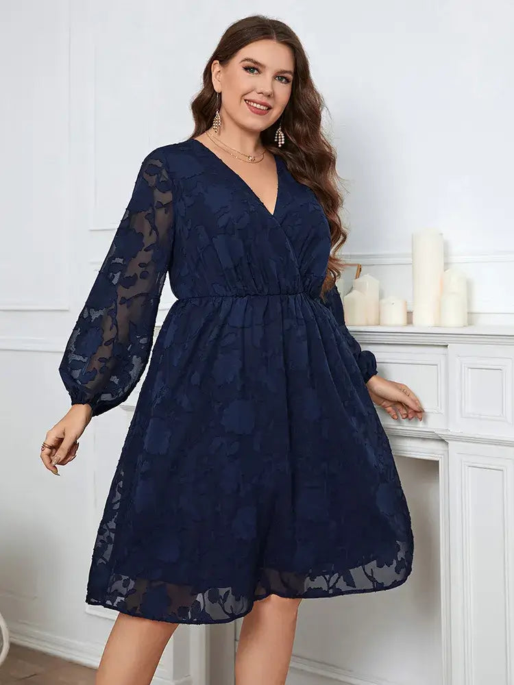 Vestido Curto Daphne - Plus Size