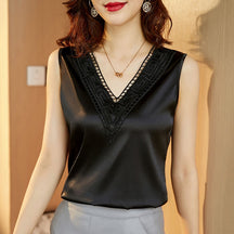 Blusa Decote V com Bordado Atenas