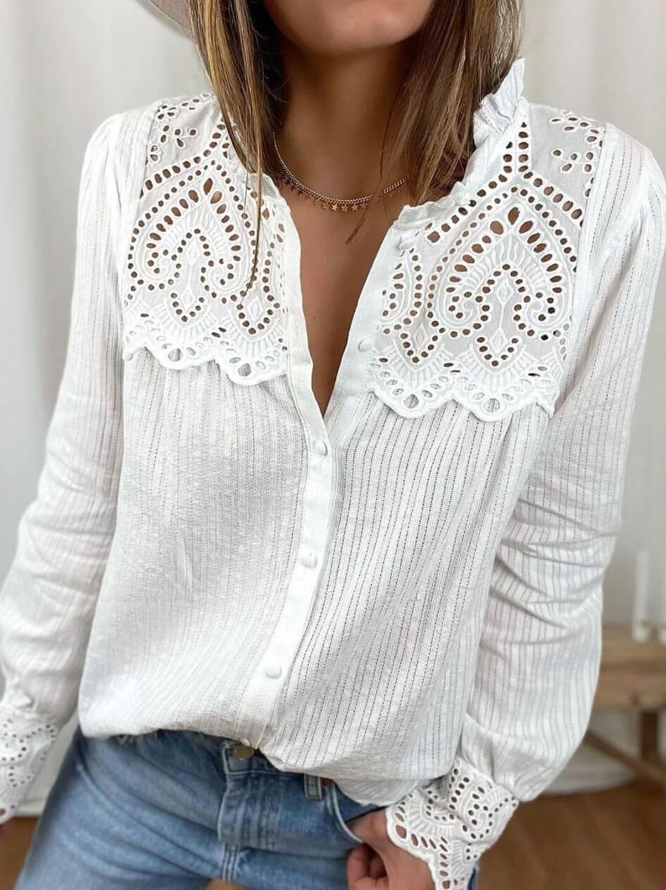 Camisa com Detalhes em Renda Lamia