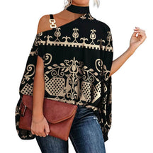 Blusa Gola Alta e Ombro Aberto Blenda