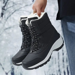 Bota Alto Conforto Peluciada com Cadarço