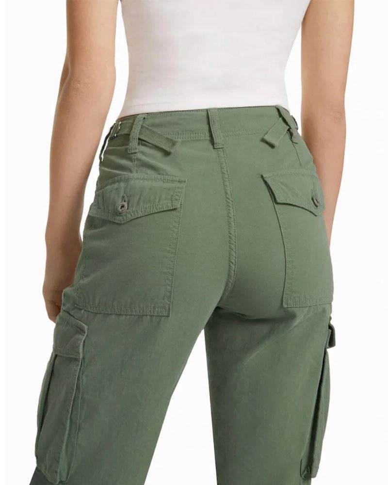 Calça Cargo Feminina - Afine e Modele o Seu Corpo